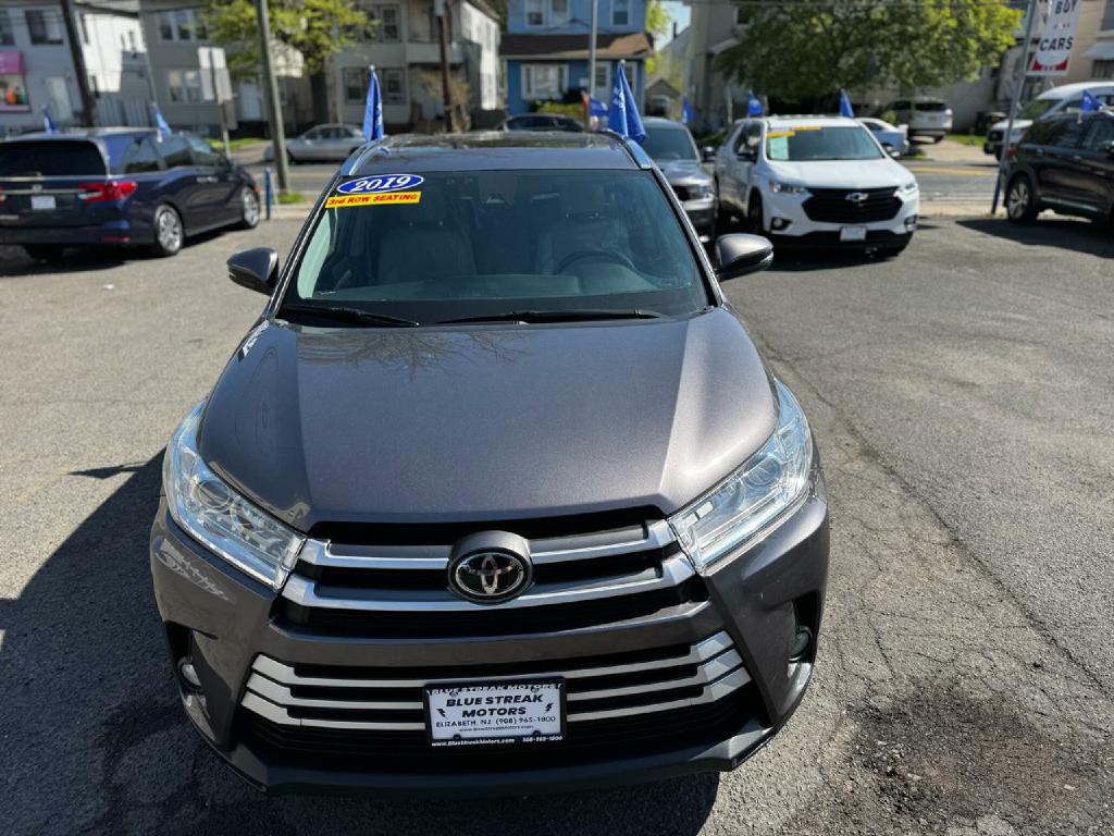 2019 Toyota Highlander Image 4