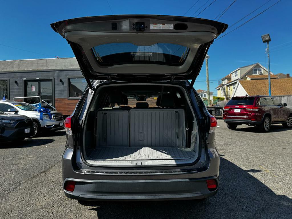 2019 Toyota Highlander Image 13