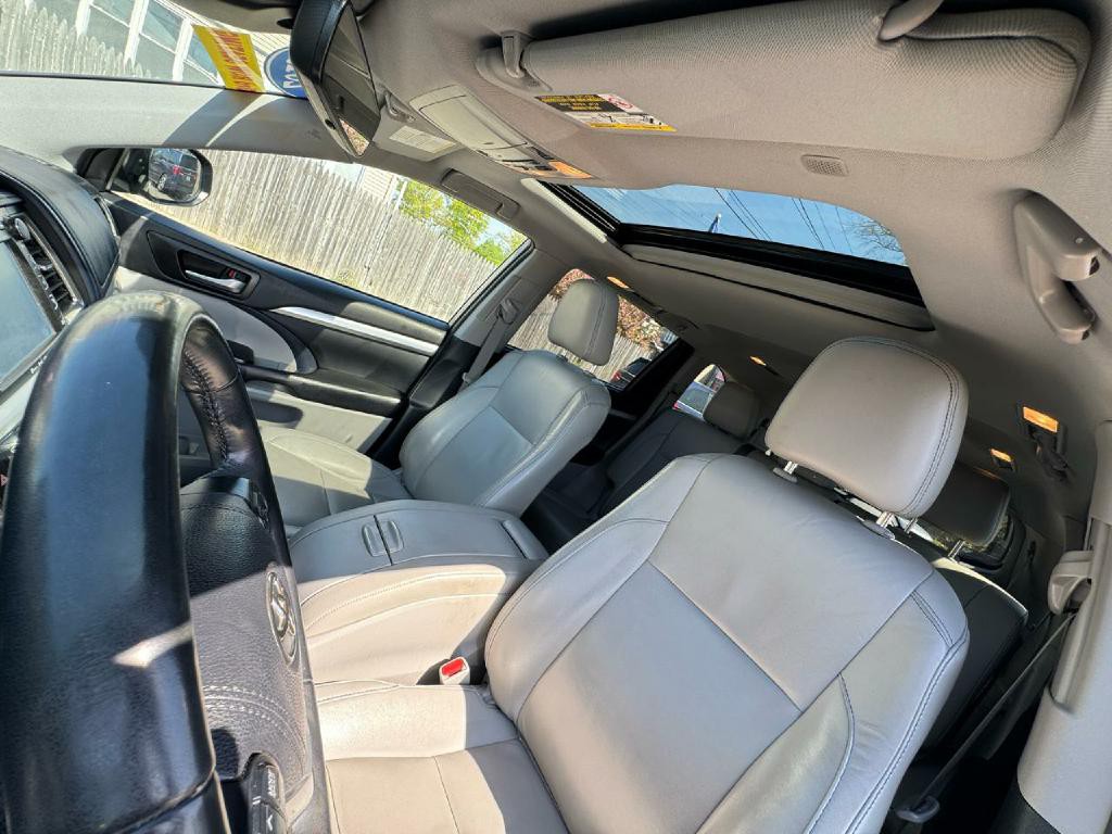 2019 Toyota Highlander Image 20