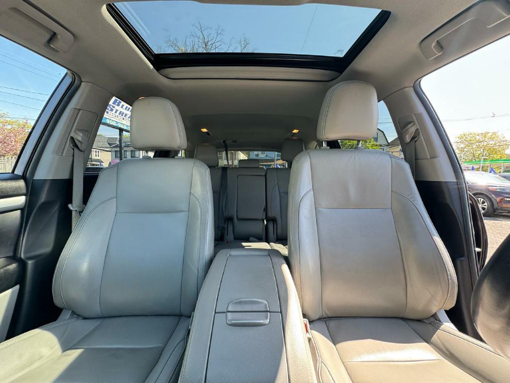 2019 Toyota Highlander Image 21