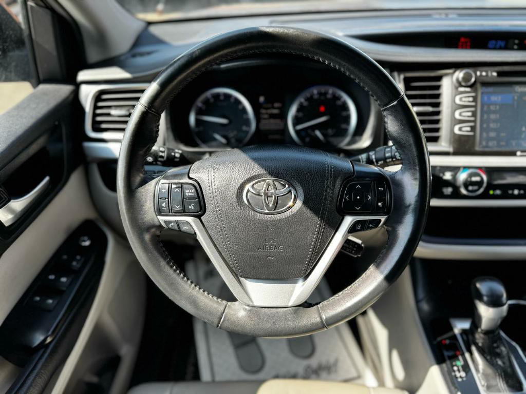 2019 Toyota Highlander Image 27