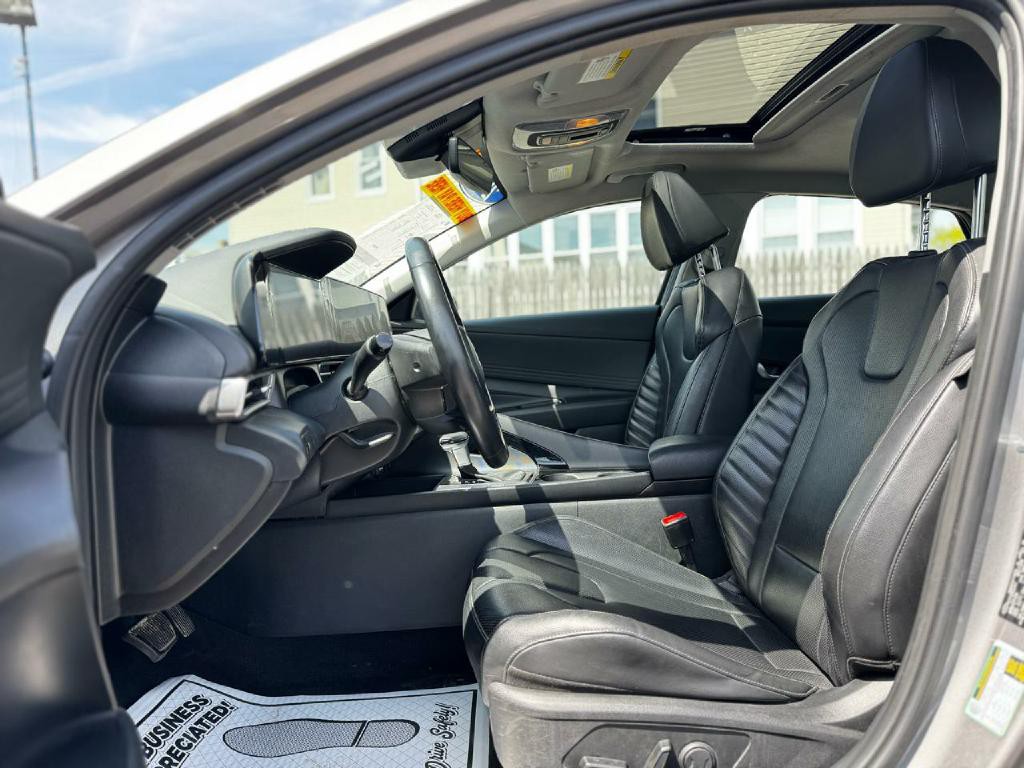 2024 Hyundai Elantra Image 15