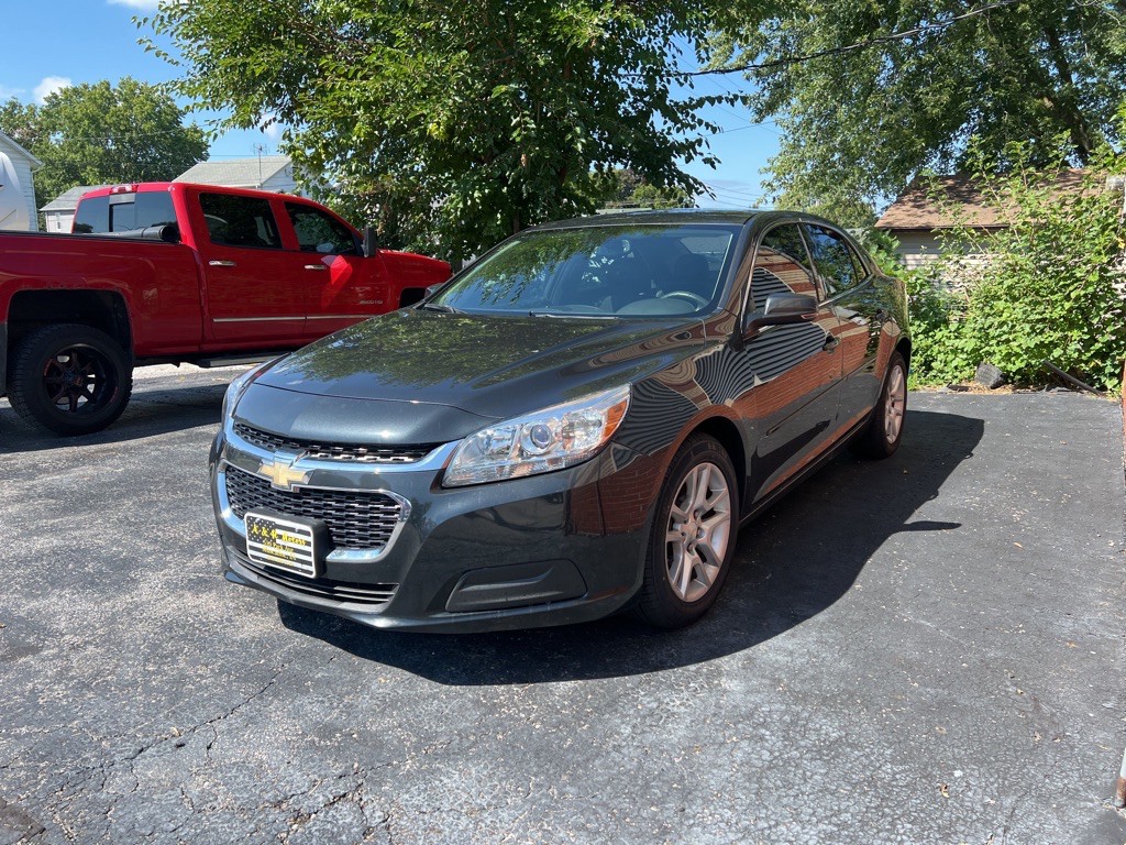 2015 Chevrolet Malibu Image 1
