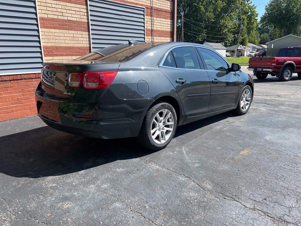 2015 Chevrolet Malibu Image 3