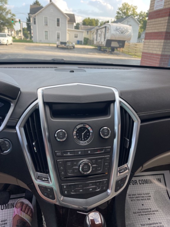 2012 Cadillac SRX Image 8