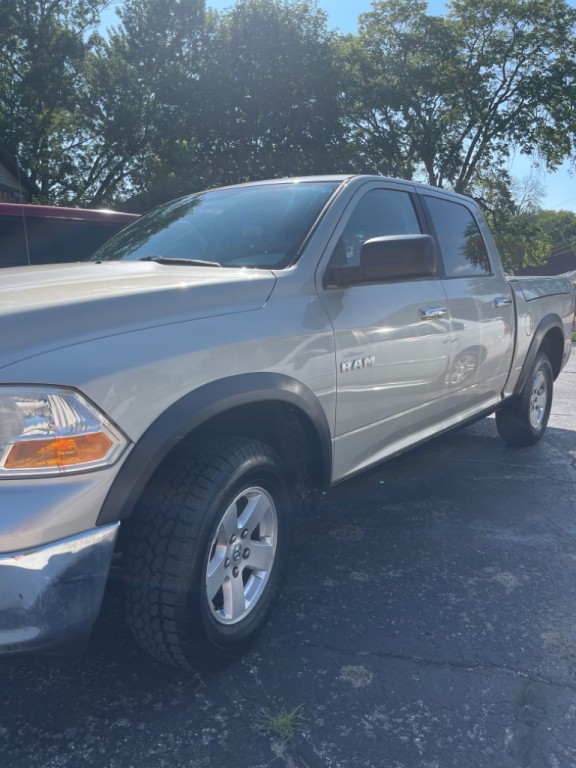 2009 Dodge Ram 1500 Image 2