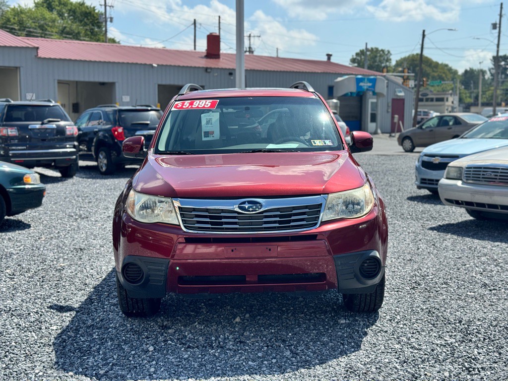 2010 Subaru Forester Image 2