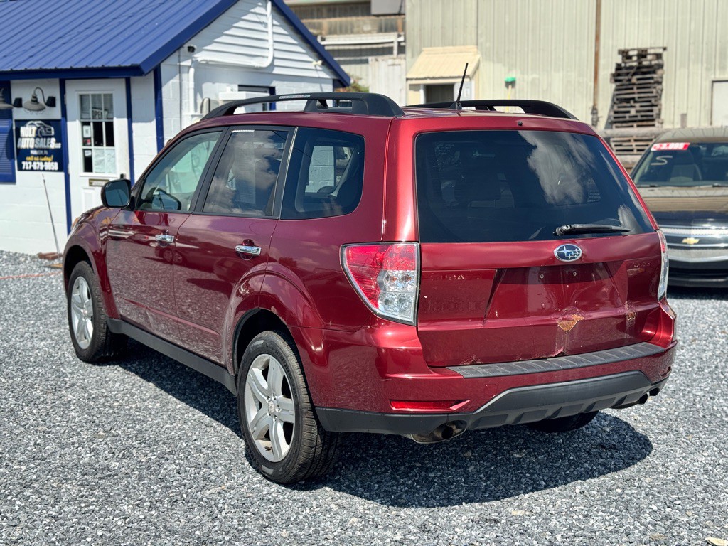 2010 Subaru Forester Image 6