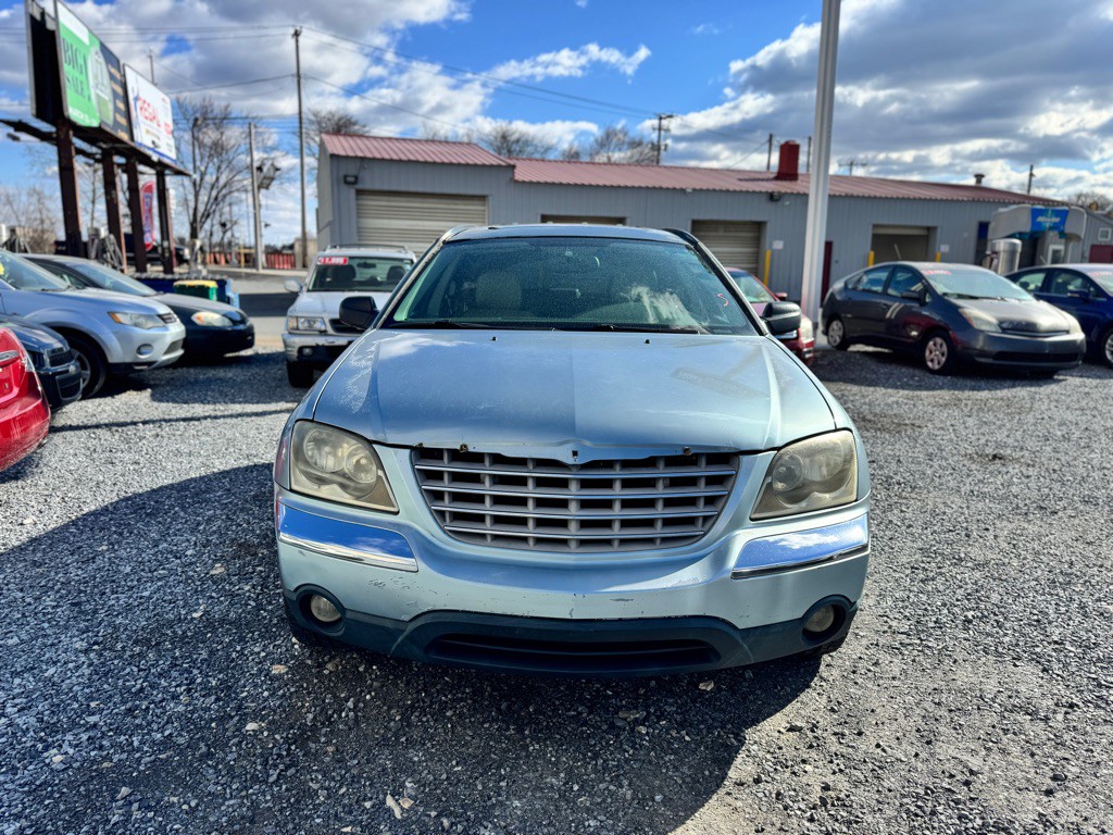 2005 Chrysler Pacifica Image 2