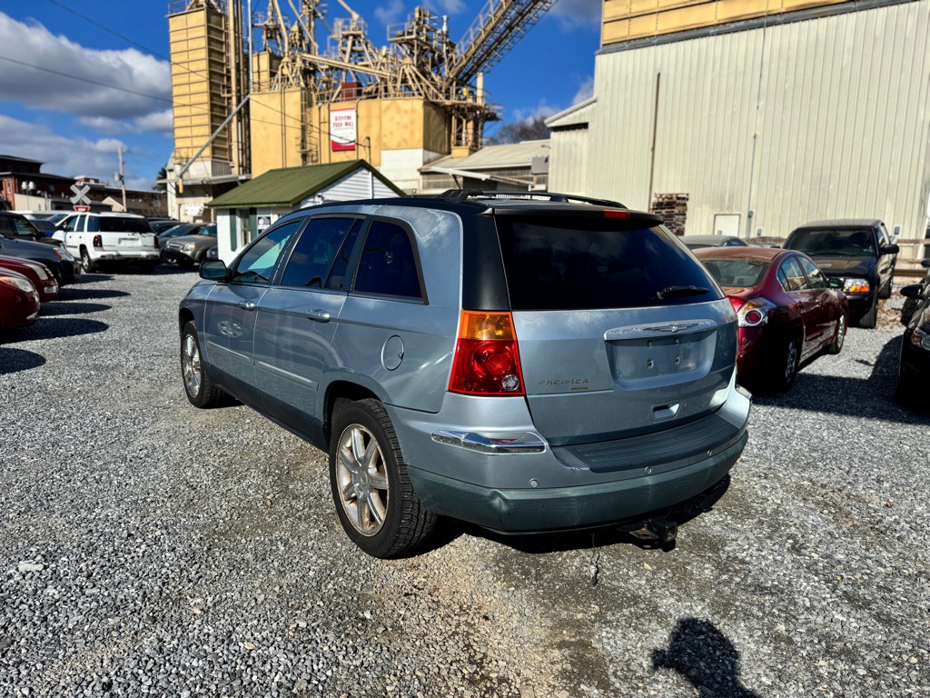 2005 Chrysler Pacifica Image 6