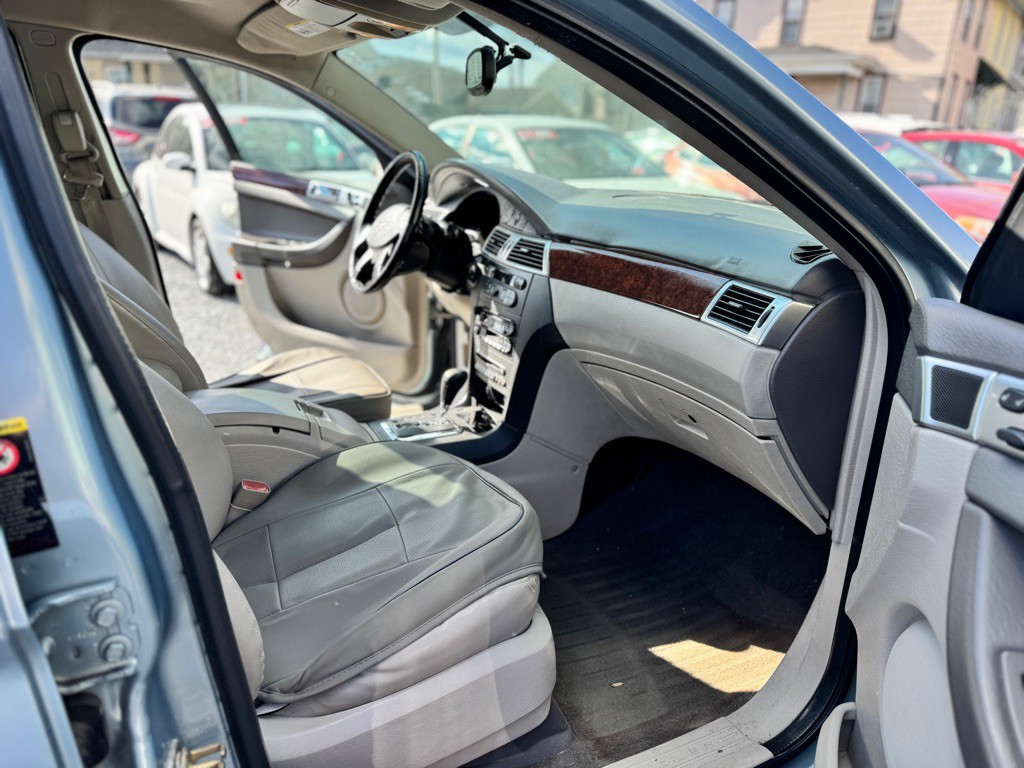 2005 Chrysler Pacifica Image 15