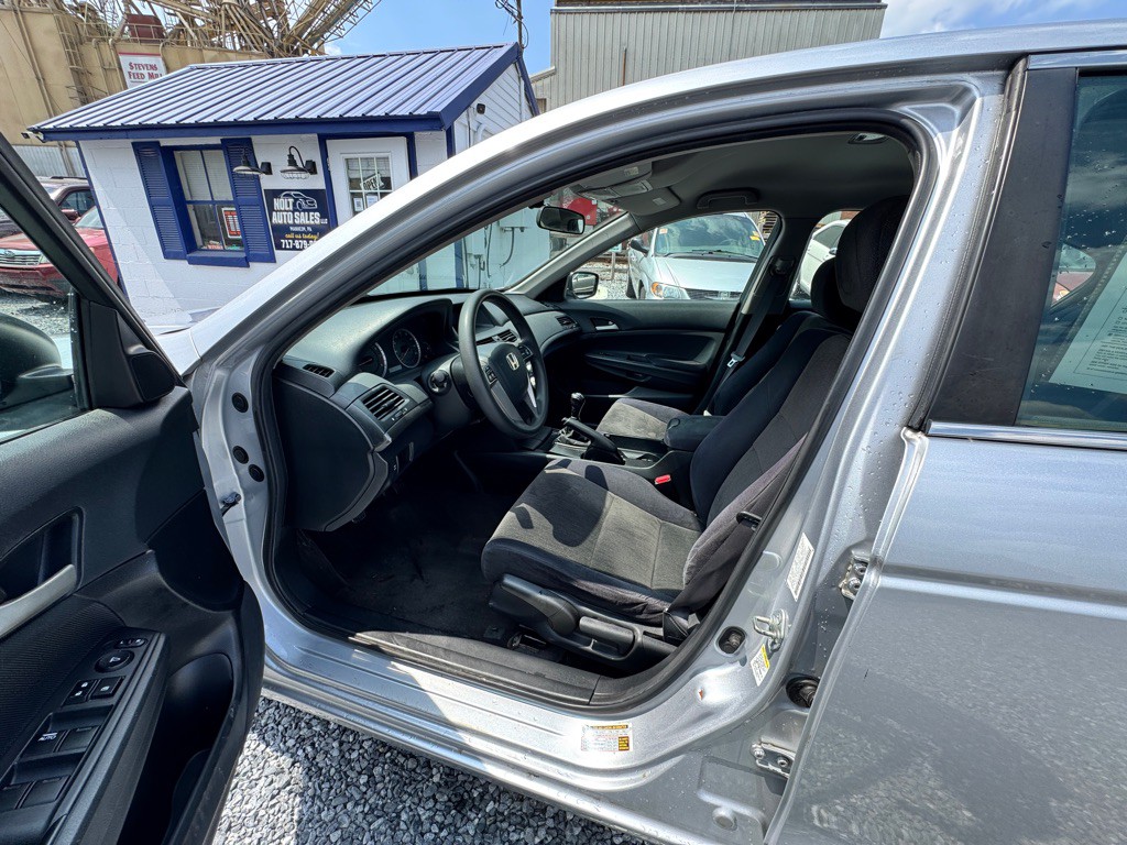 2010 Honda Accord Image 8