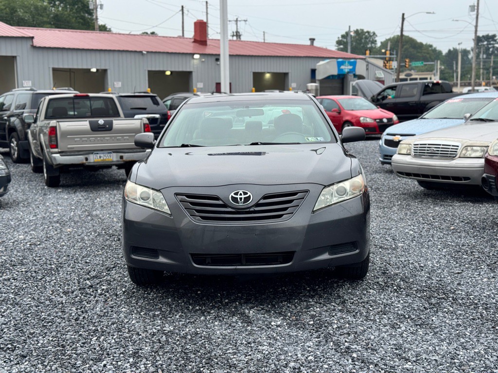 2009 Toyota Camry Image 2