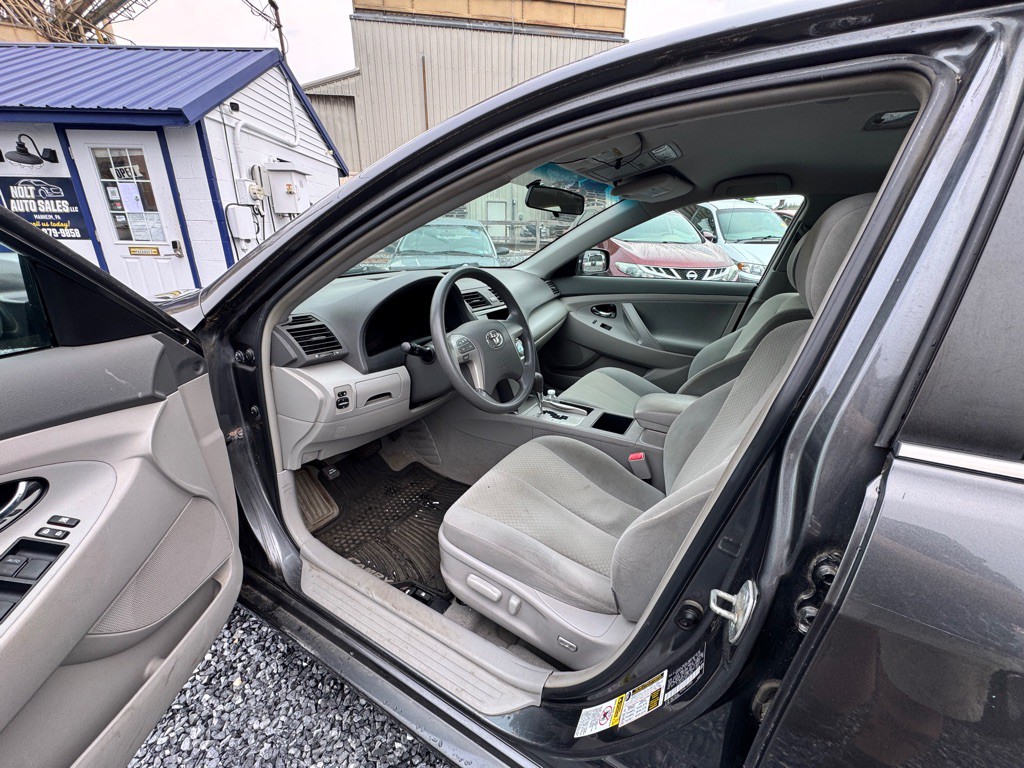 2009 Toyota Camry Image 8