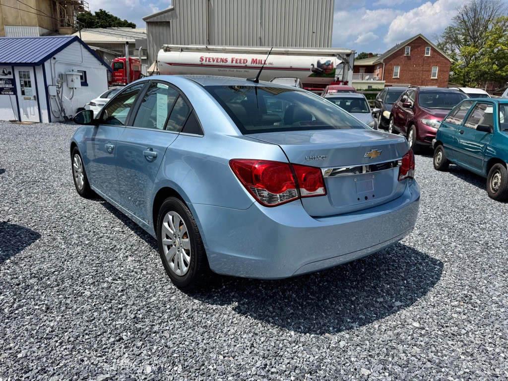 2011 Chevrolet Cruze Image 6