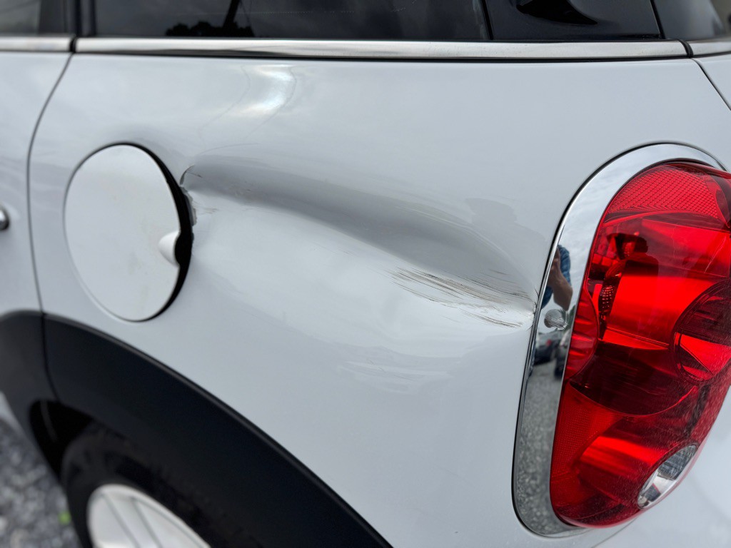 2013 MINI Cooper Image 8