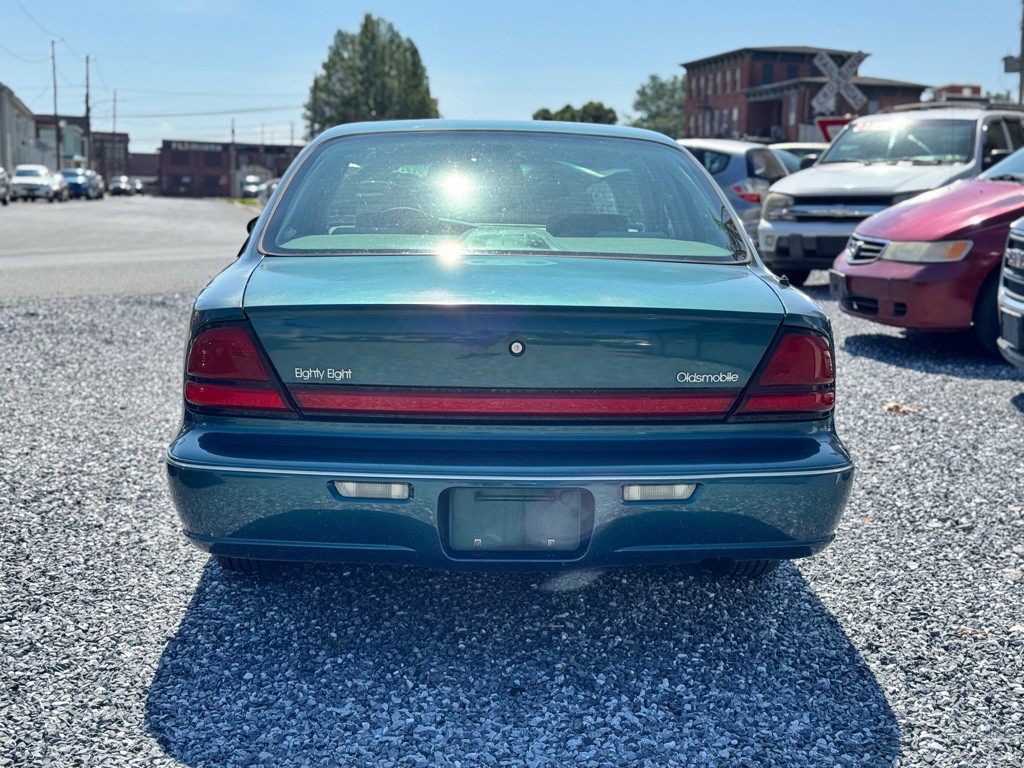 1998 Oldsmobile 88 Image 5