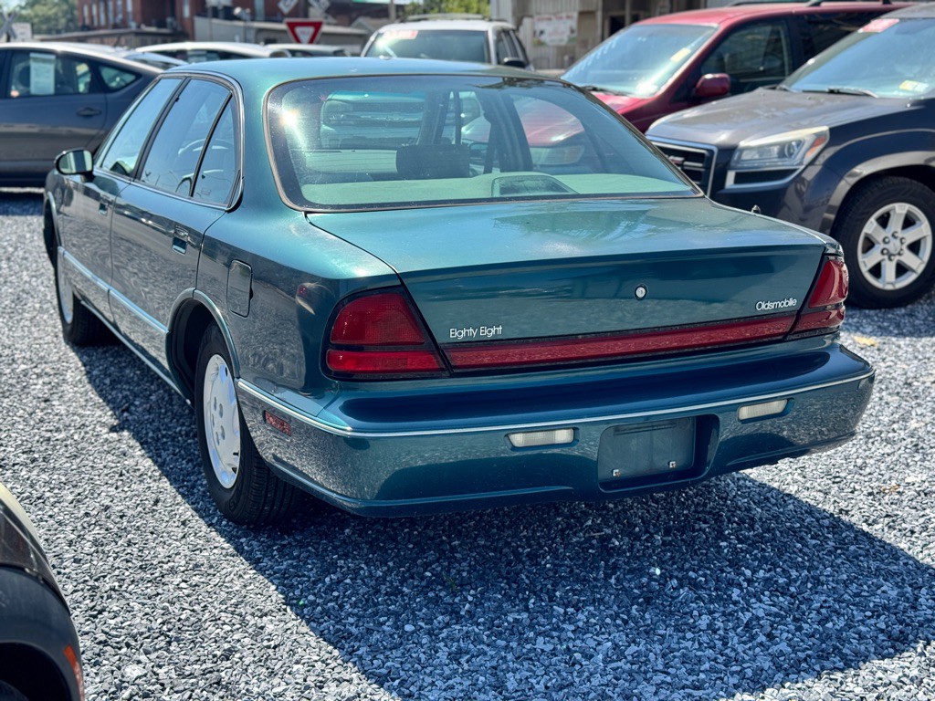 1998 Oldsmobile 88 Image 6