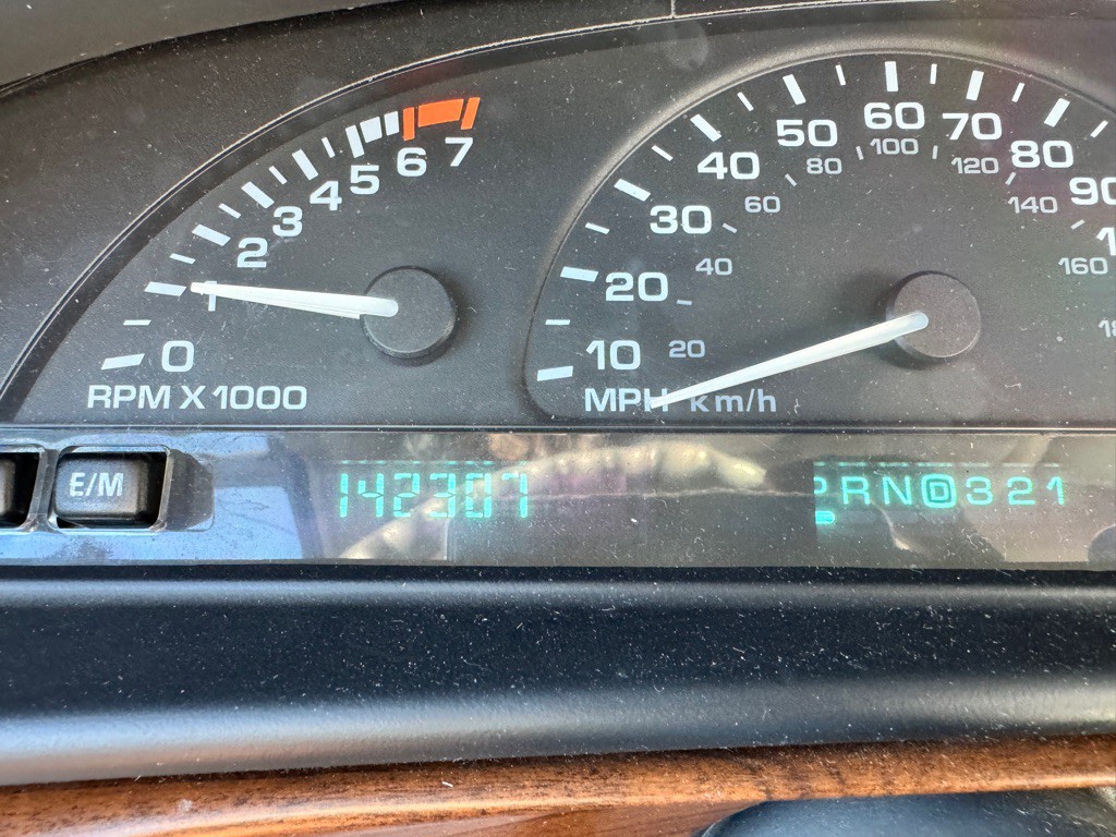 1998 Oldsmobile 88 Image 10