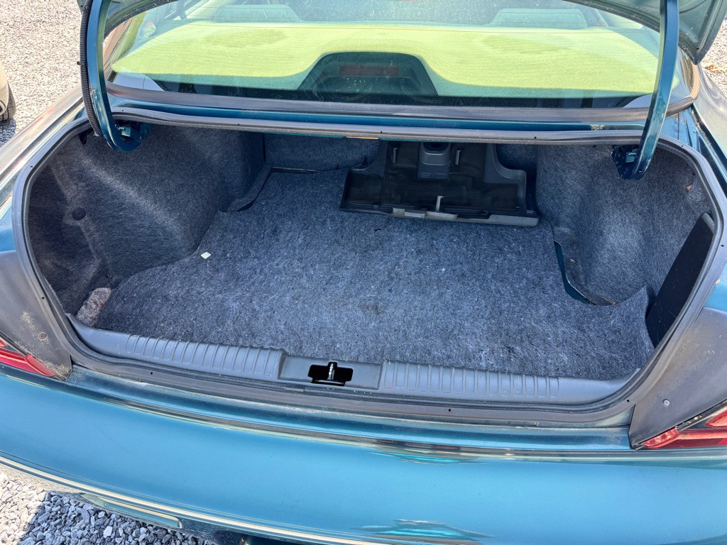1998 Oldsmobile 88 Image 11