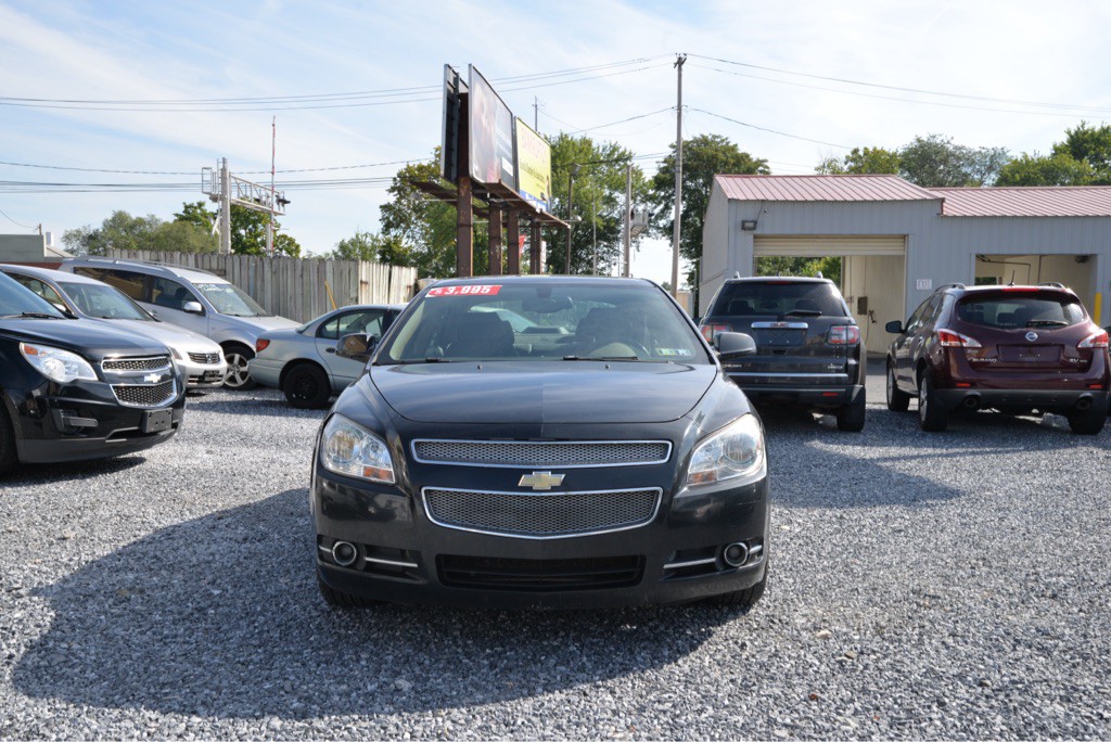 2009 Chevrolet Malibu Image 2