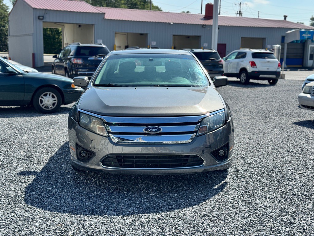 2011 Ford Fusion Image 2