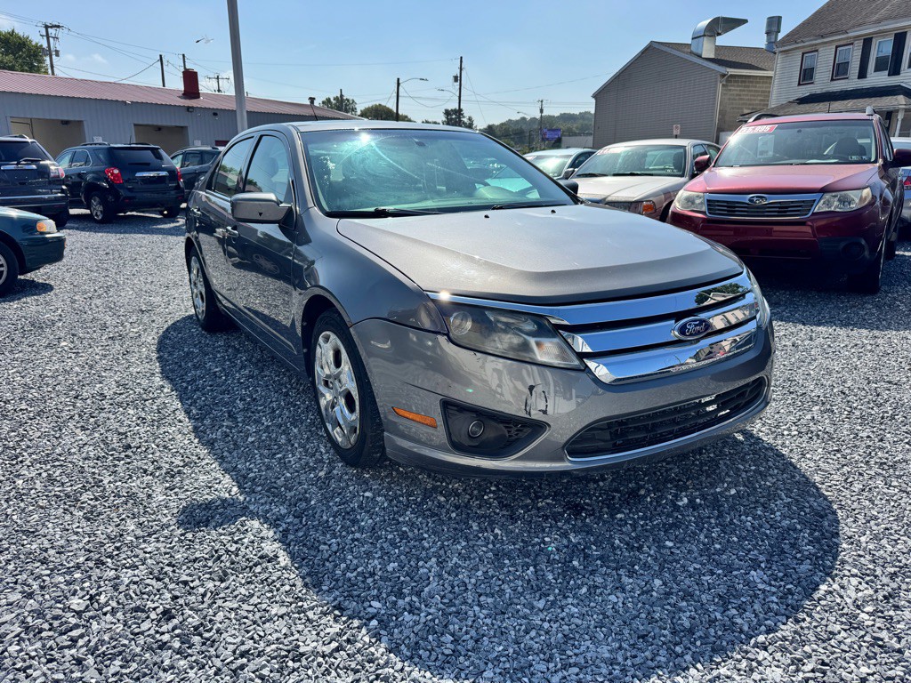 2011 Ford Fusion Image 3