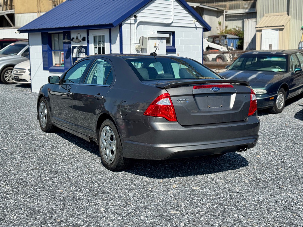 2011 Ford Fusion Image 6