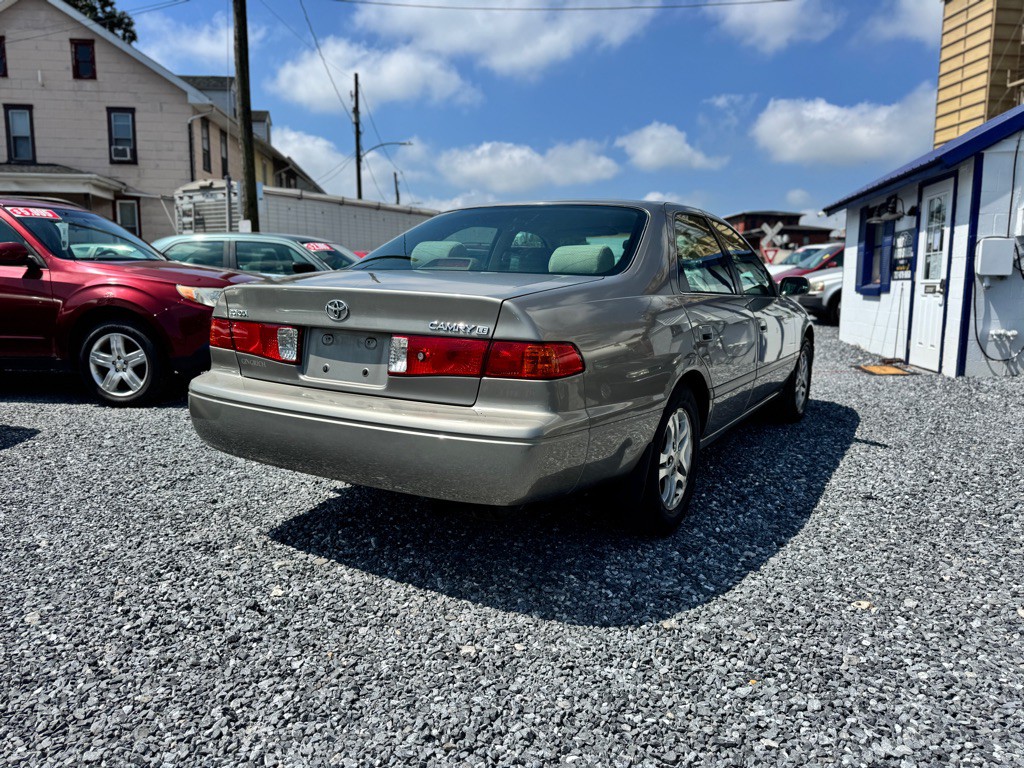 2000 Toyota Camry Image 5
