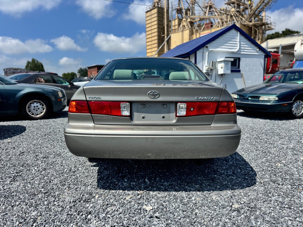 2000 Toyota Camry Image 6