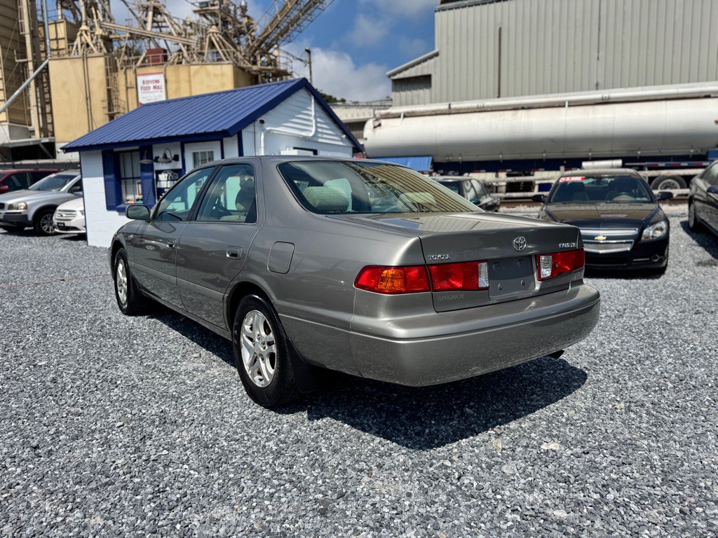 2000 Toyota Camry Image 7