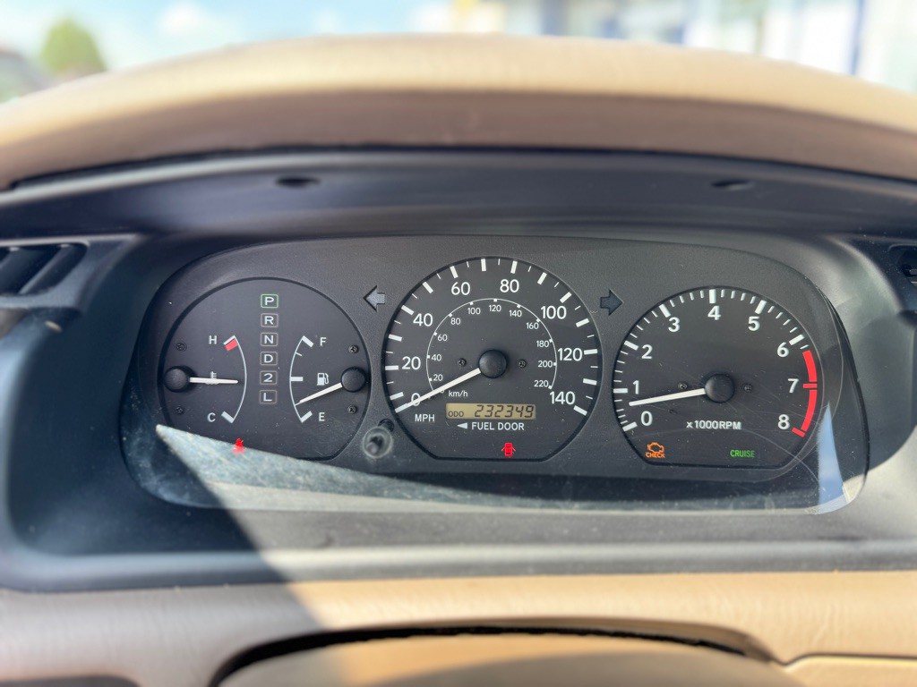 2000 Toyota Camry Image 10