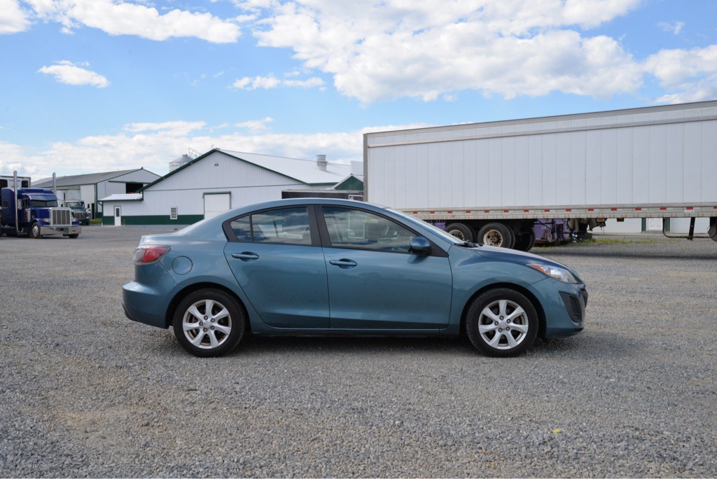 2011 Mazda Mazda3 Image 4