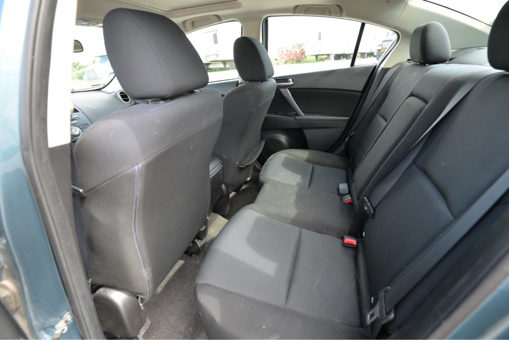 2011 Mazda Mazda3 Image 11