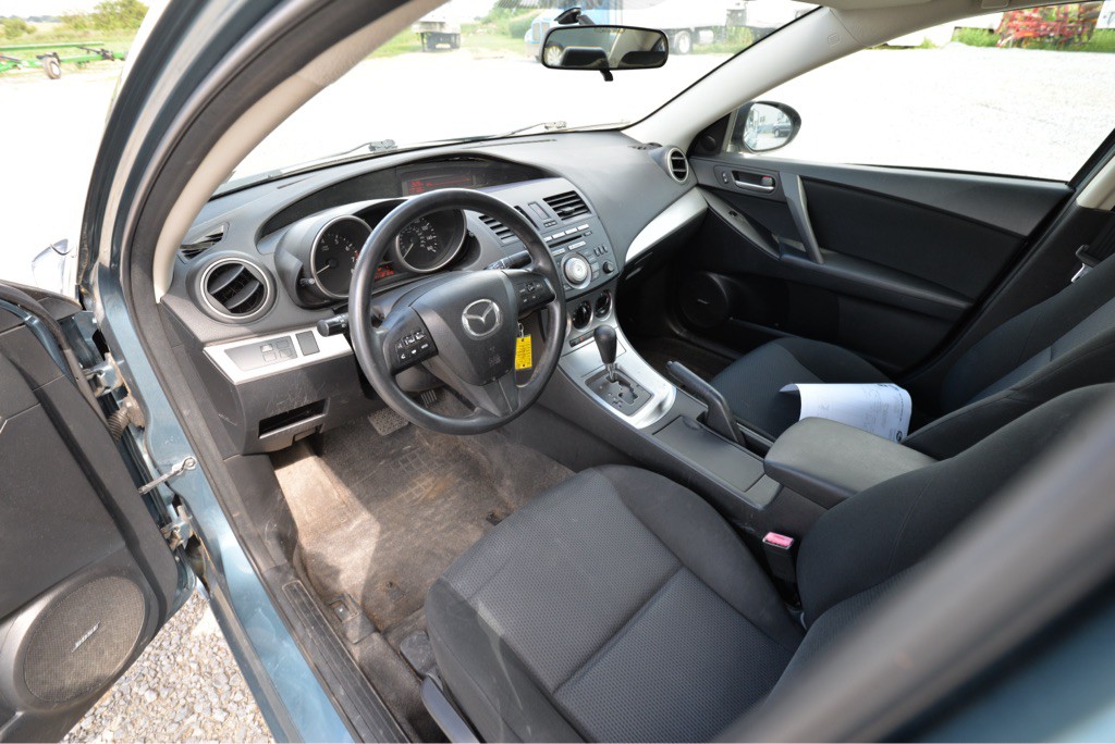2011 Mazda Mazda3 Image 12
