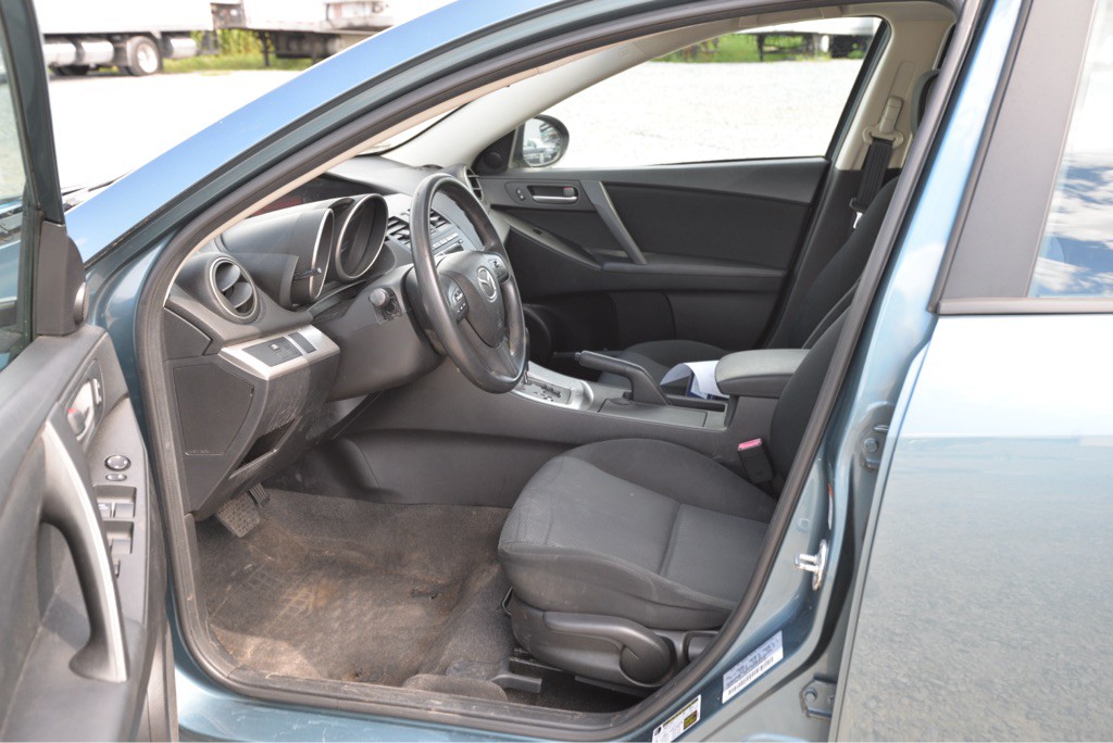2011 Mazda Mazda3 Image 13