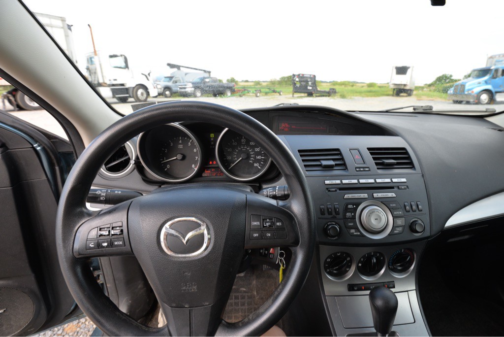2011 Mazda Mazda3 Image 14