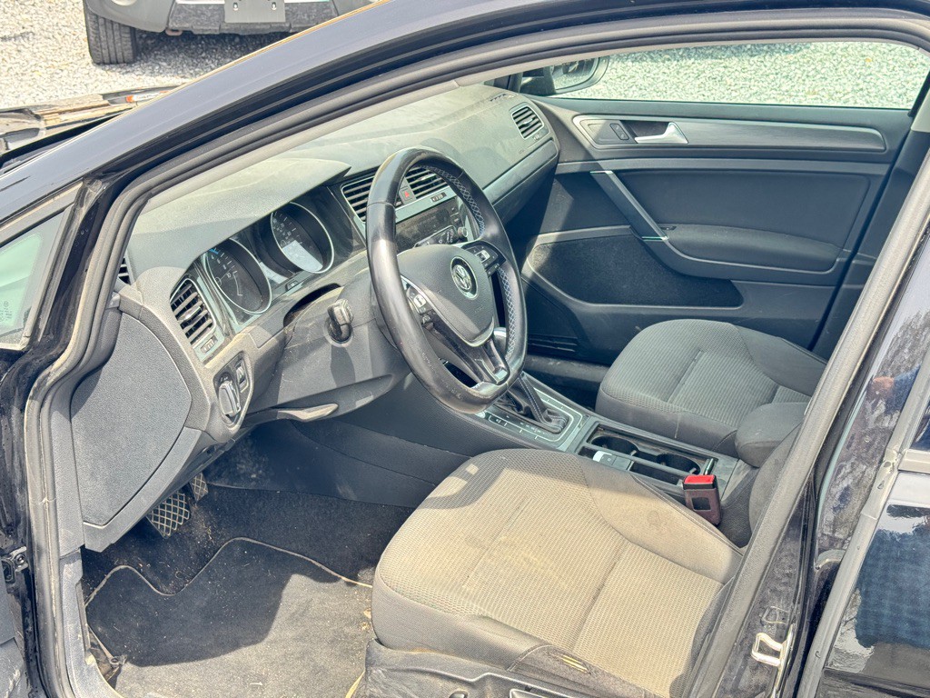 2019 Volkswagen Golf Image 11