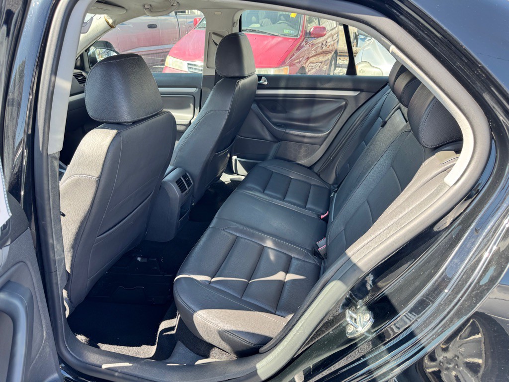 2008 Volkswagen Jetta Image 8