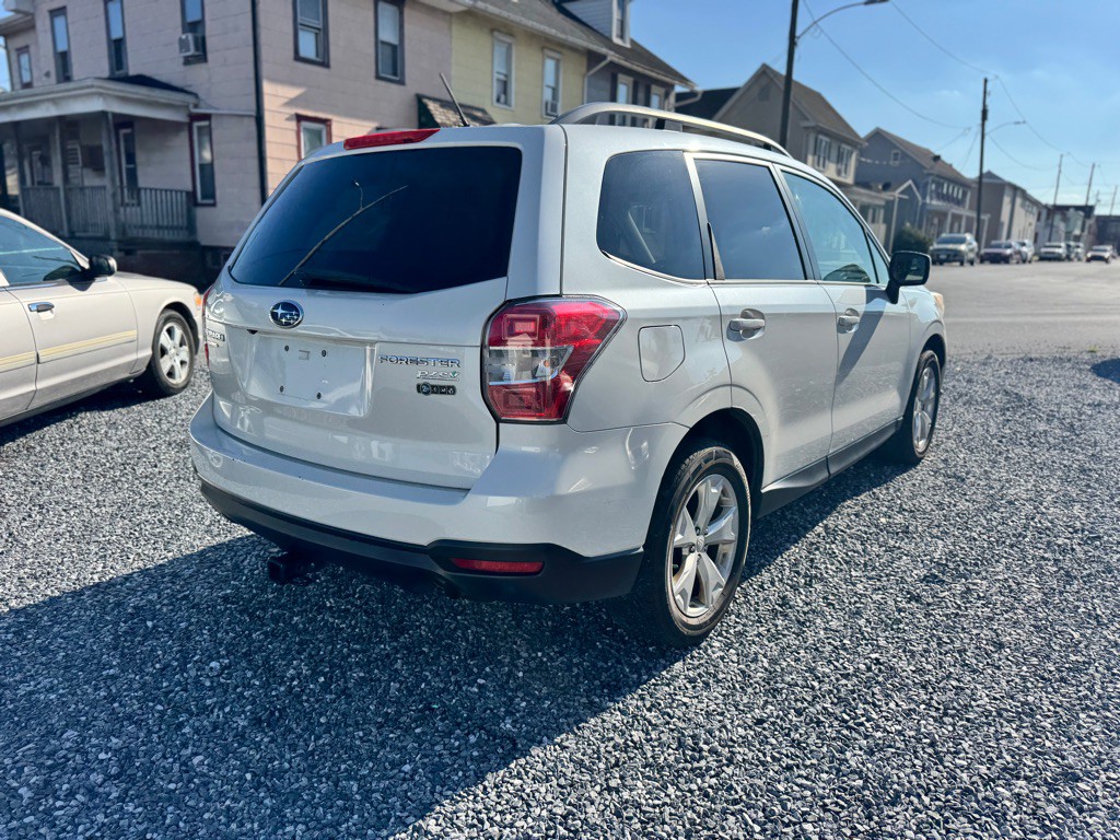 2014 Subaru Forester Image 4