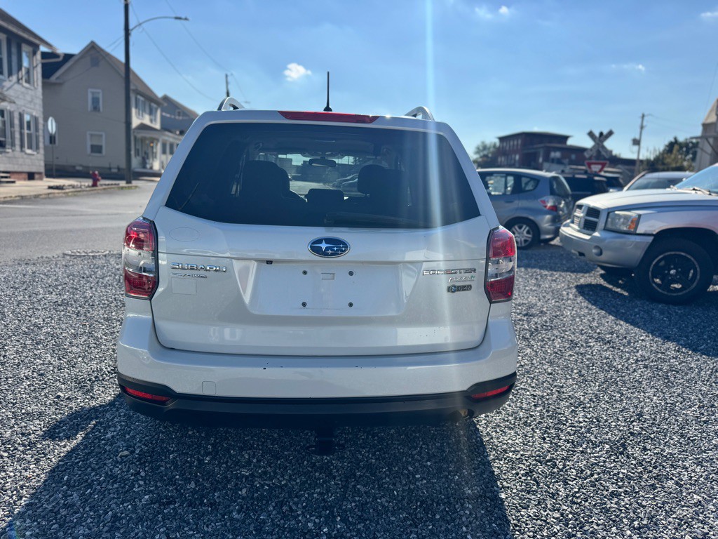 2014 Subaru Forester Image 5