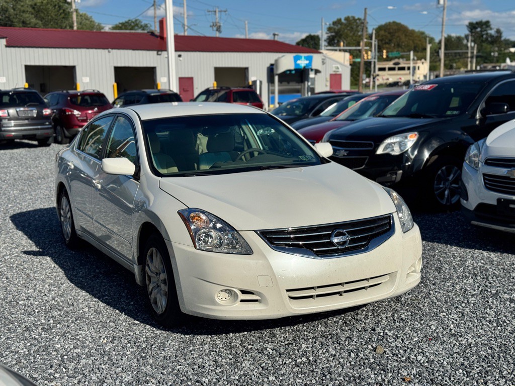 2010 Nissan Altima Image 3