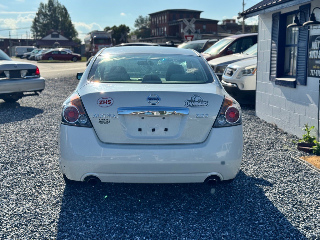 2010 Nissan Altima Image 5