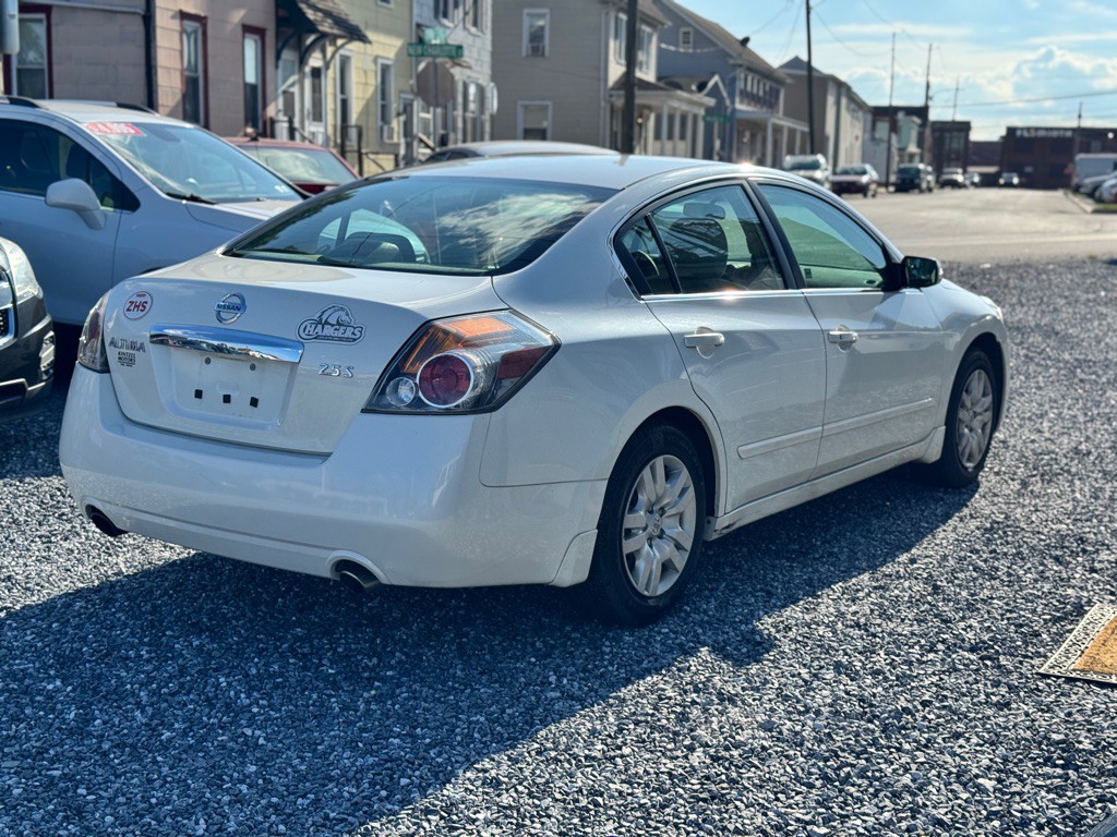 2010 Nissan Altima Image 6