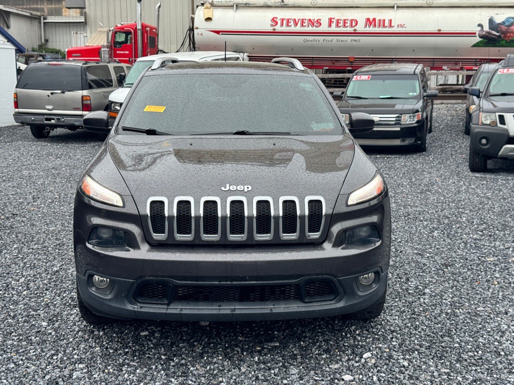 2016 Jeep Cherokee Image 2