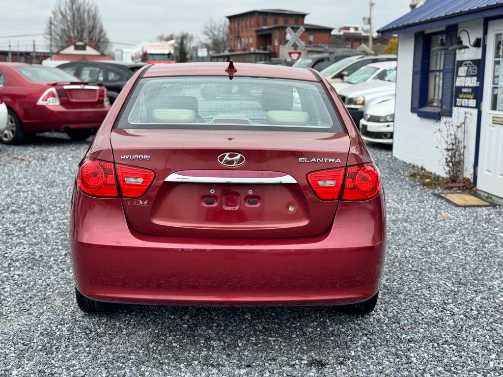 2010 Hyundai Elantra Image 5