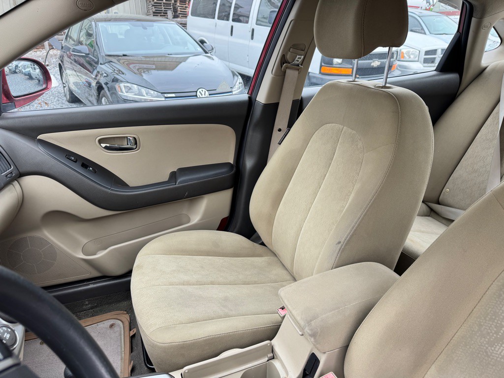 2010 Hyundai Elantra Image 22