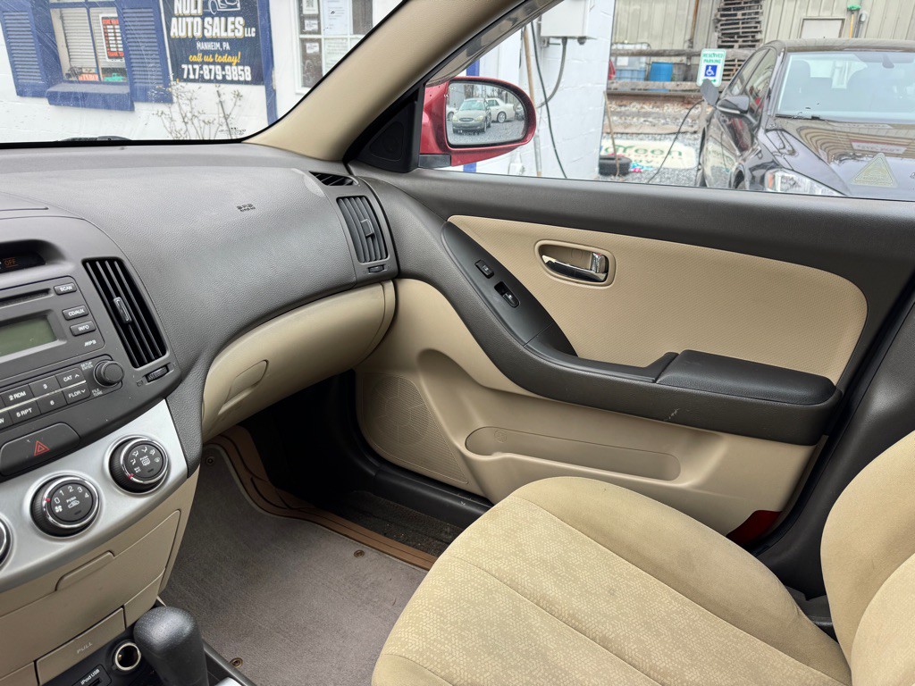 2010 Hyundai Elantra Image 24