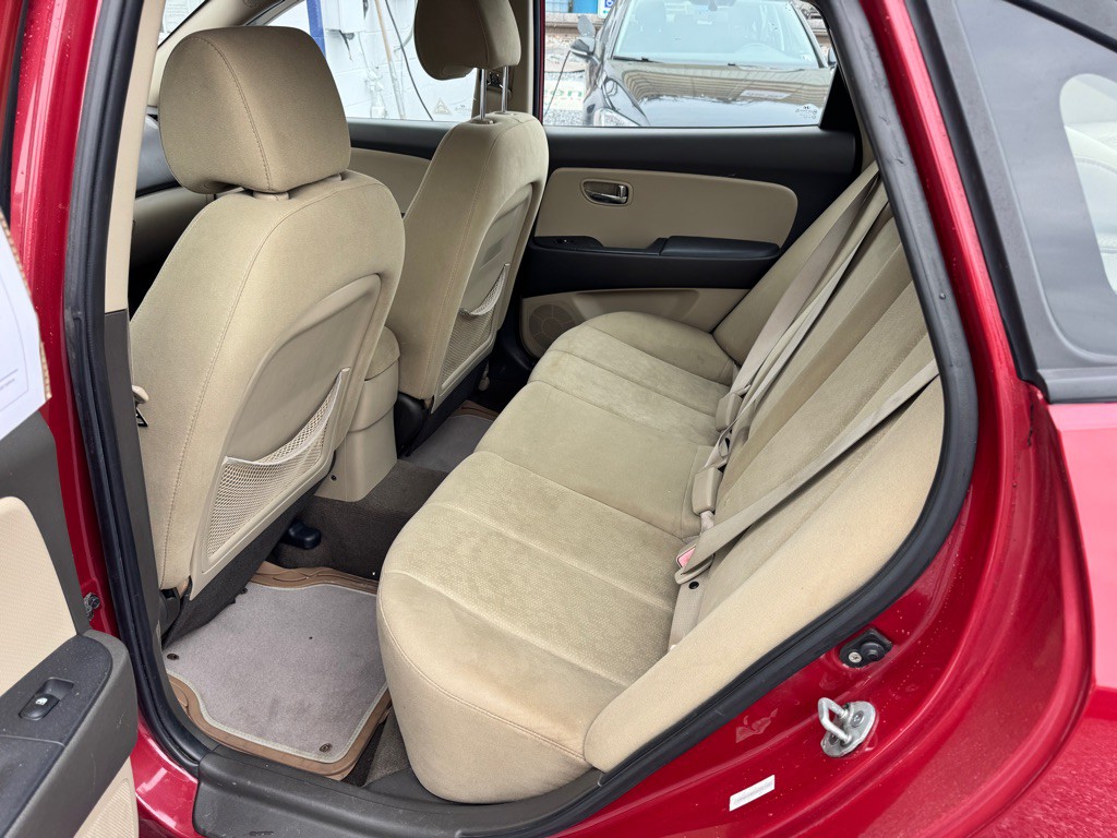 2010 Hyundai Elantra Image 26