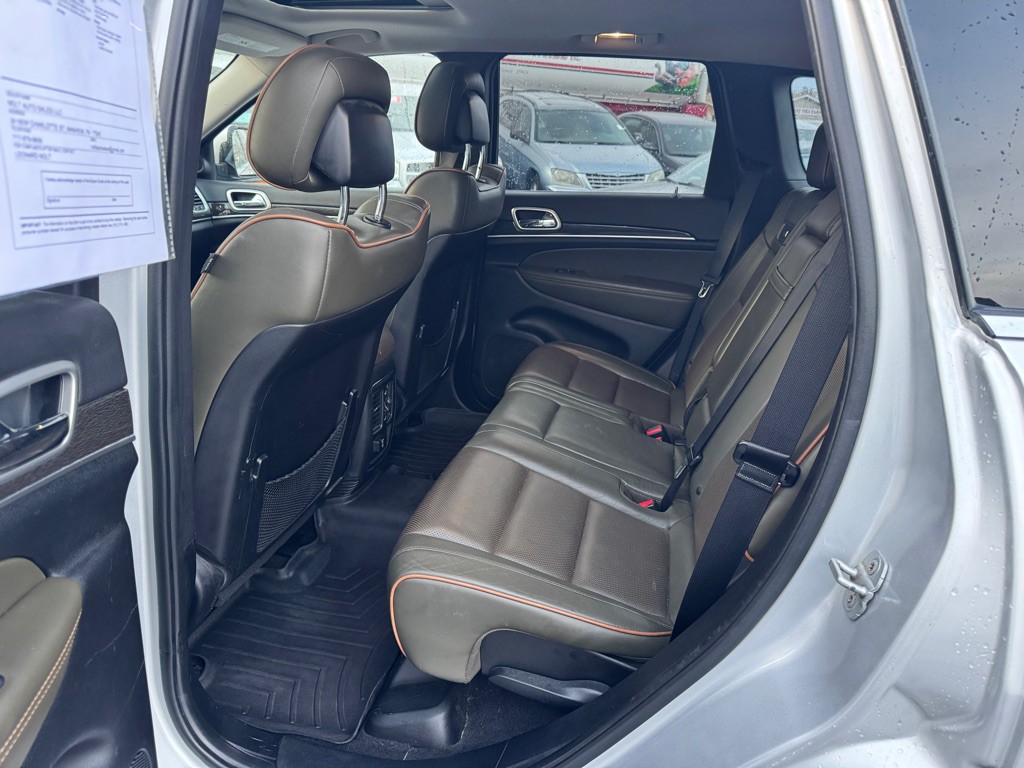 2011 Jeep Grand Cherokee Image 7